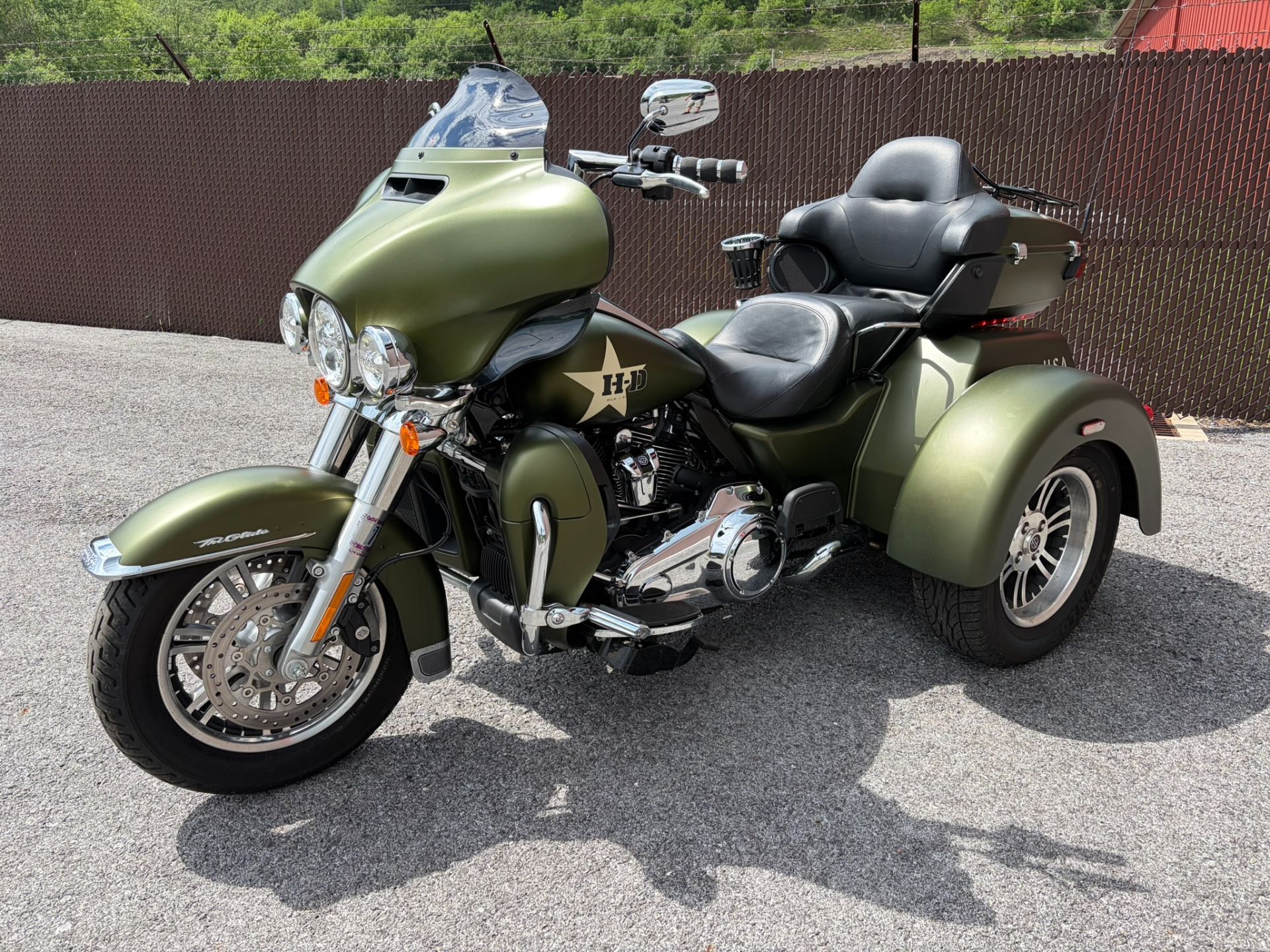 2022 Harley-Davidson Tri Glide Ultra (G.I. Enthusiast Collection) BASE in Tyrone, PA