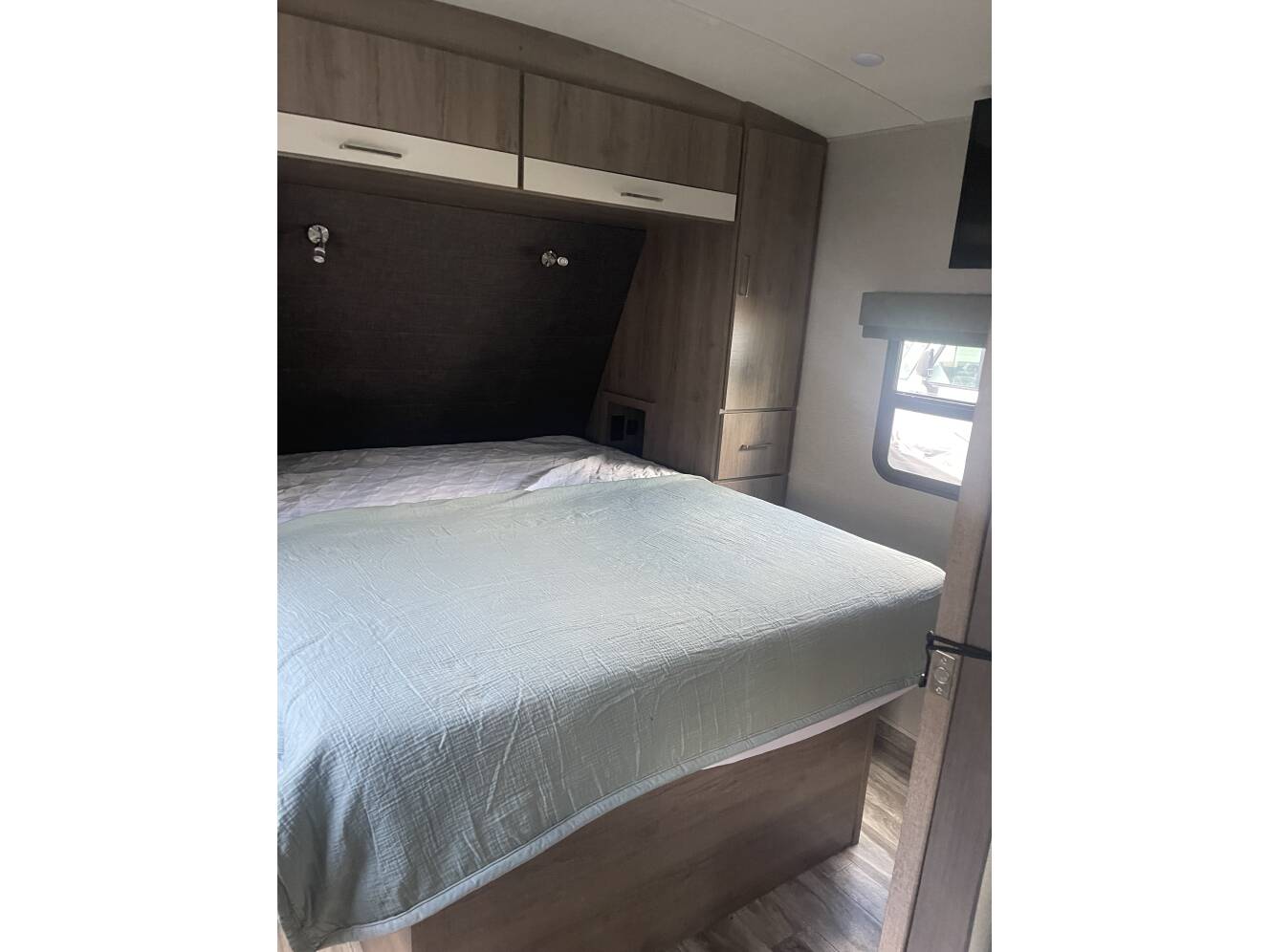 A photo of this 2022 Grand Design IMAGINE 2600RB