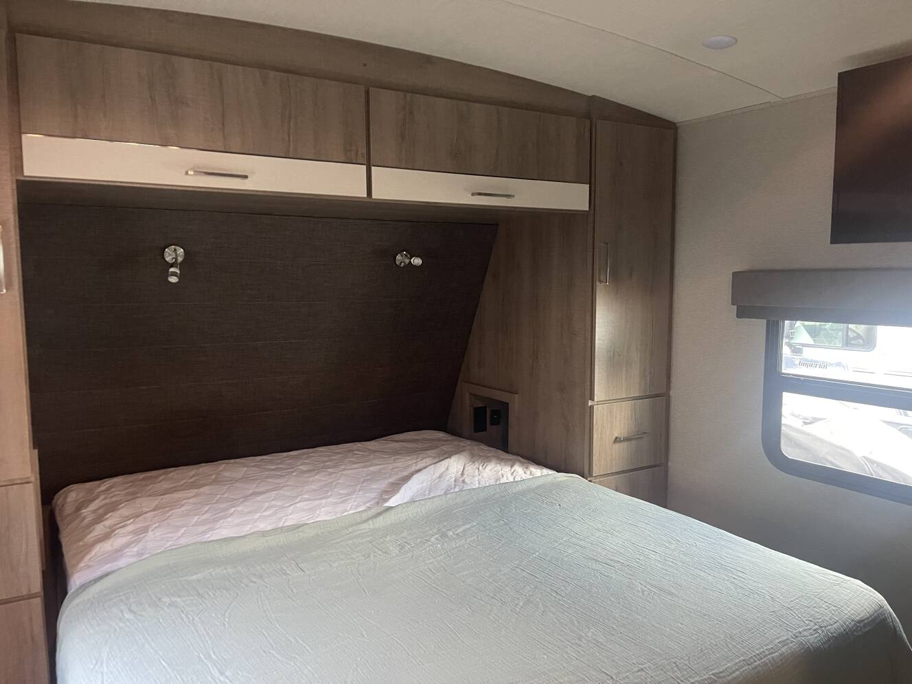A photo of this 2022 Grand Design IMAGINE 2600RB