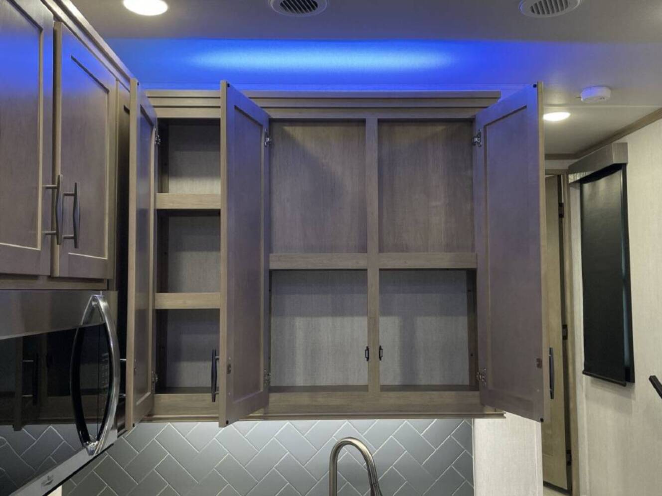 A photo of this 2024 Grand Design MOMENTUM M-CLASS 414M