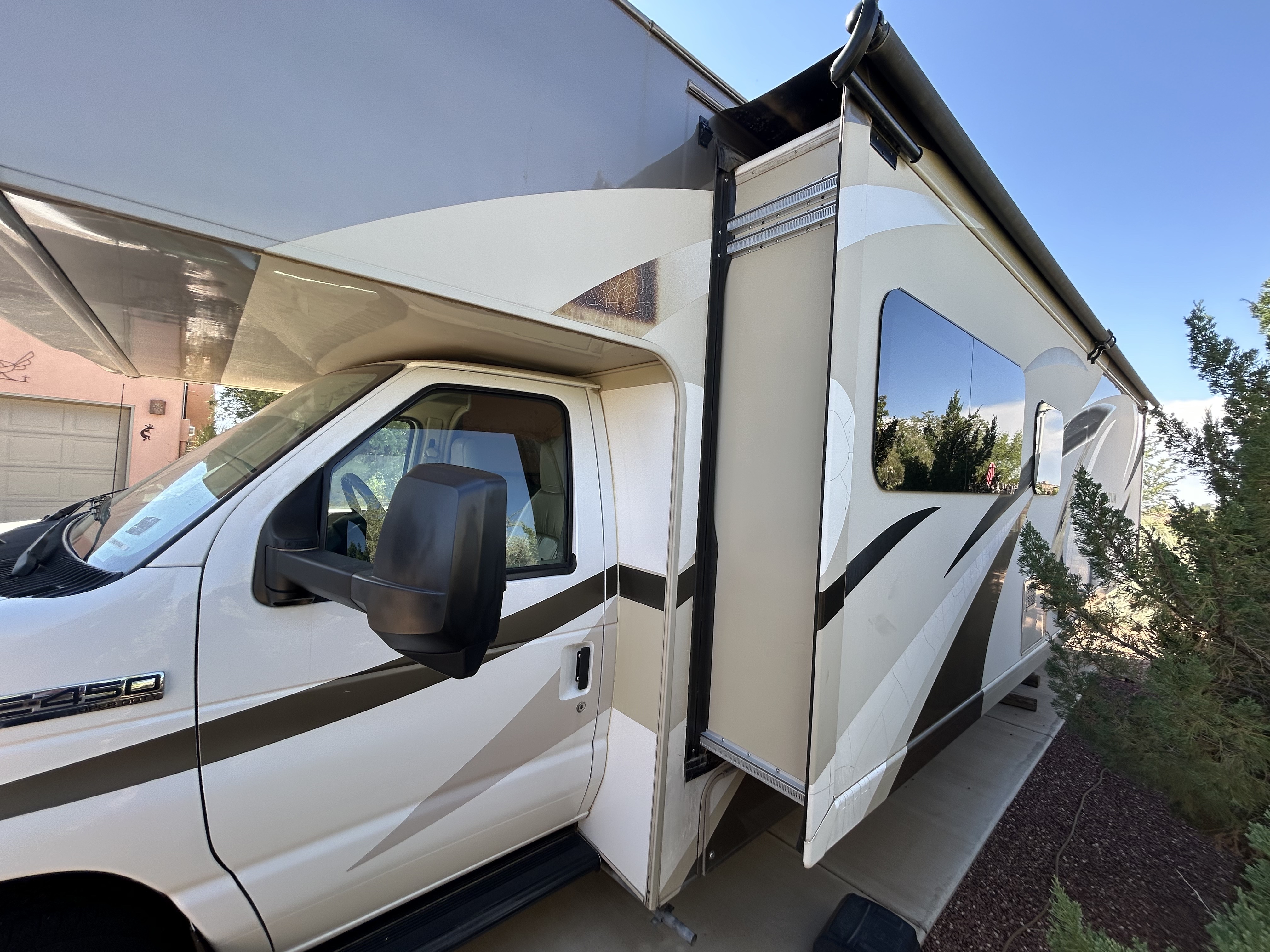 2017 Thor Motor Coach QUANTUM WS31 in corrales NM