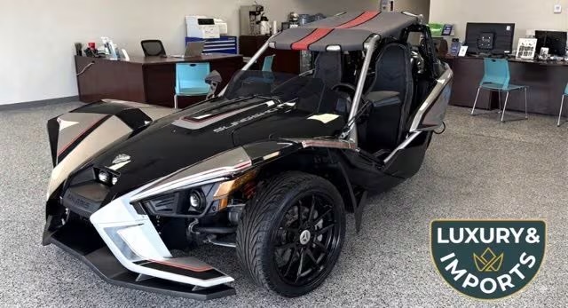 2017 Polaris SLINGSHOT SLR (MANUAL) in hutchinson KS