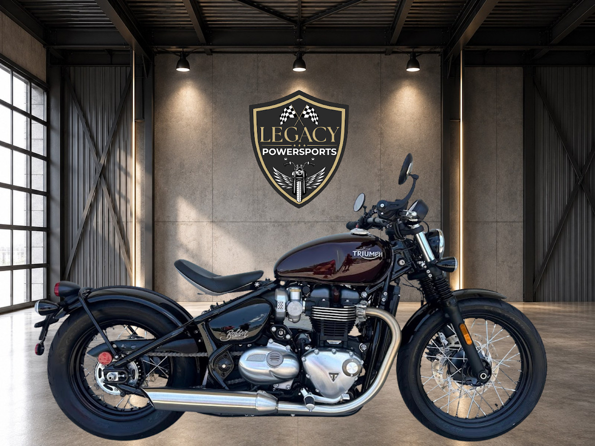 2018 Triumph BONNEVILLE BOBBER BLACK in Lenoir City, TN