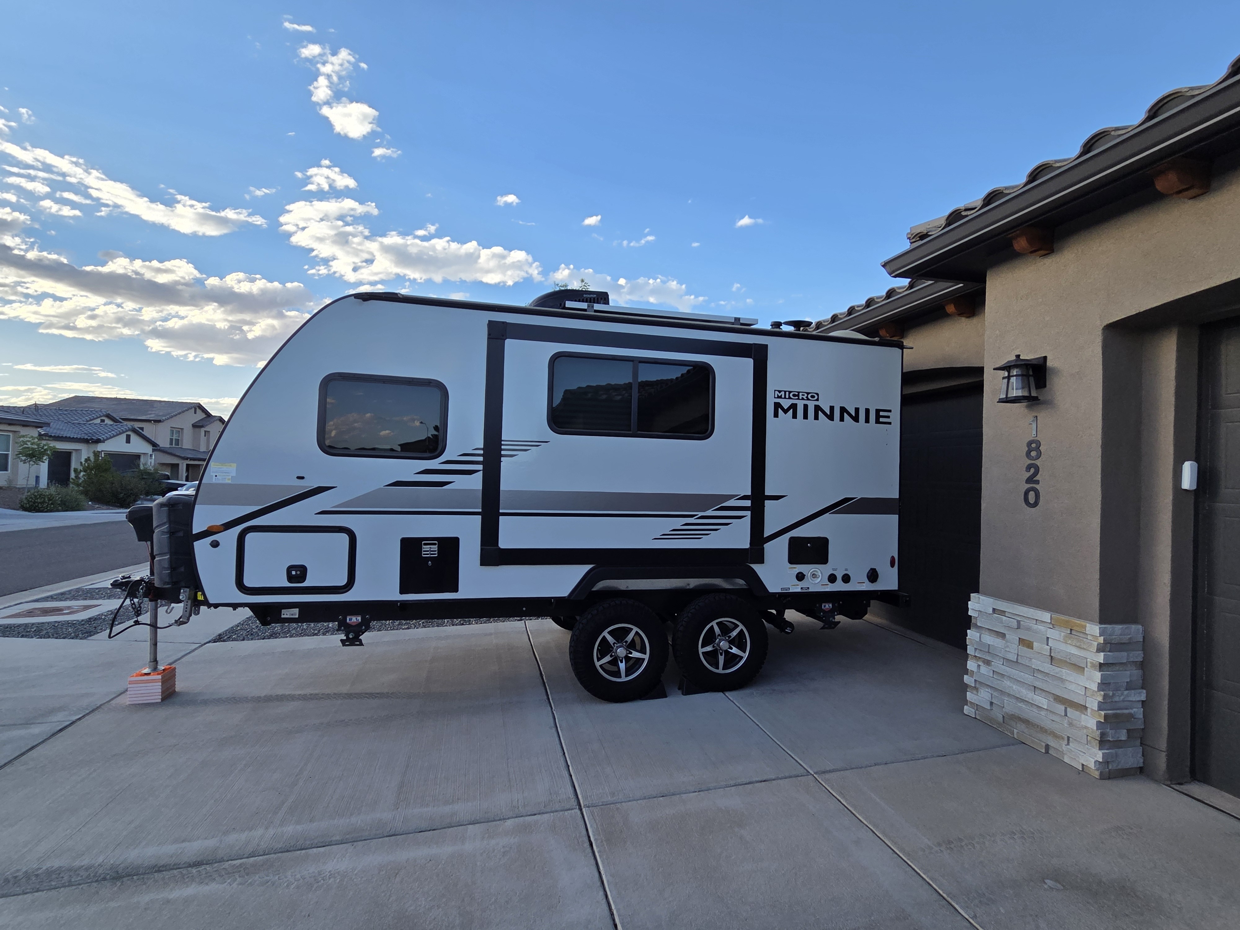 2022 Winnebago MICRO MINNIE 1808FBS RV