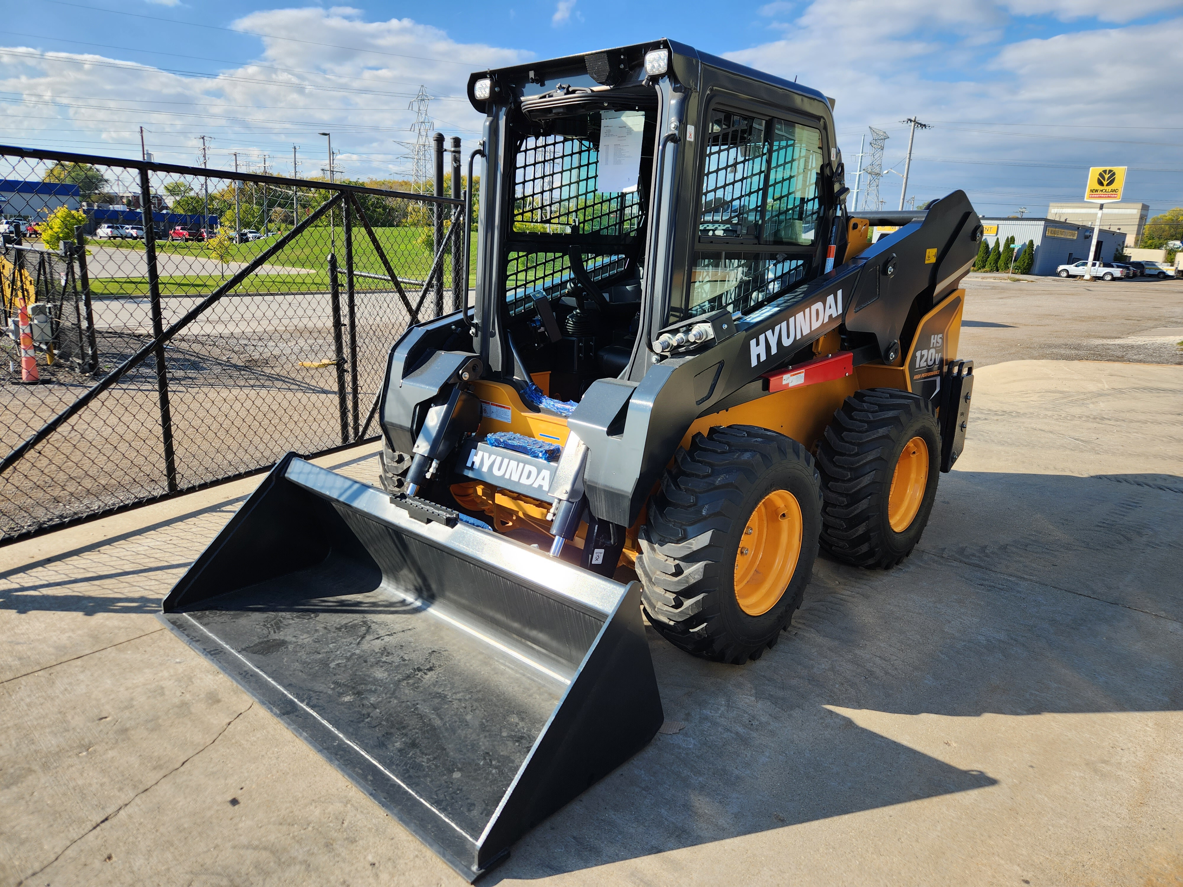 2023 Hyundai HS120V in Menomonee Falls, WI
