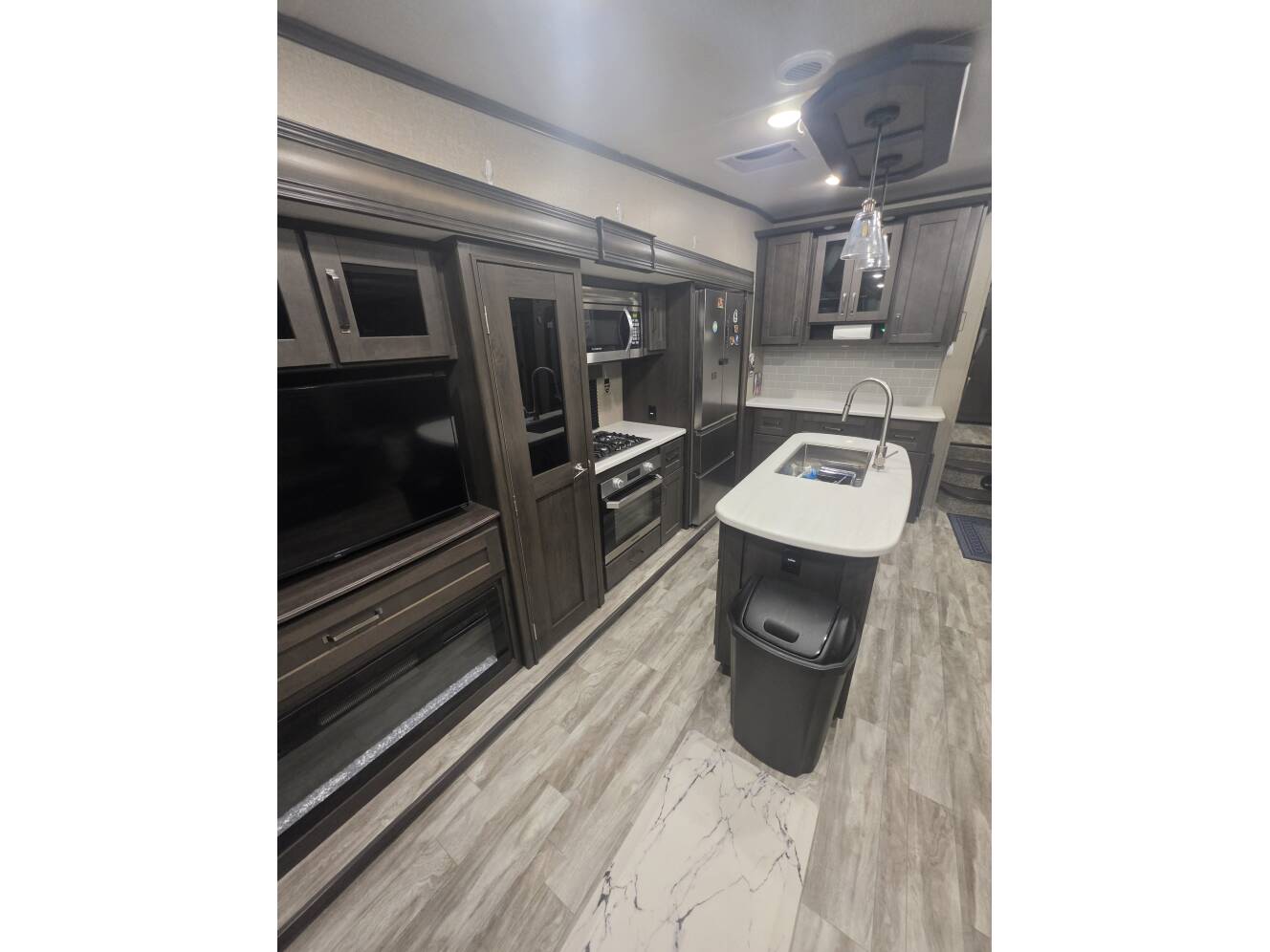 A photo of this 2022 Grand Design REFLECTION 303RLS