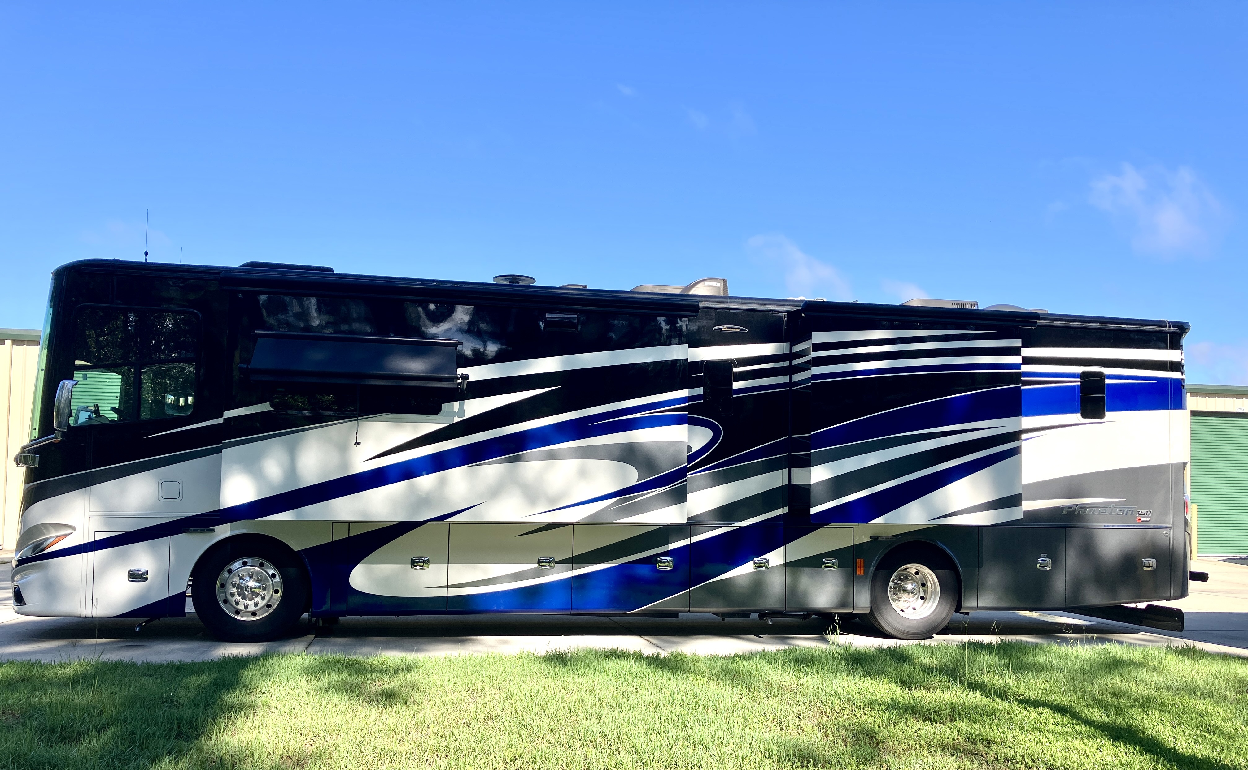 2018 Tiffin Motorhomes PHAETON 40 IH RV