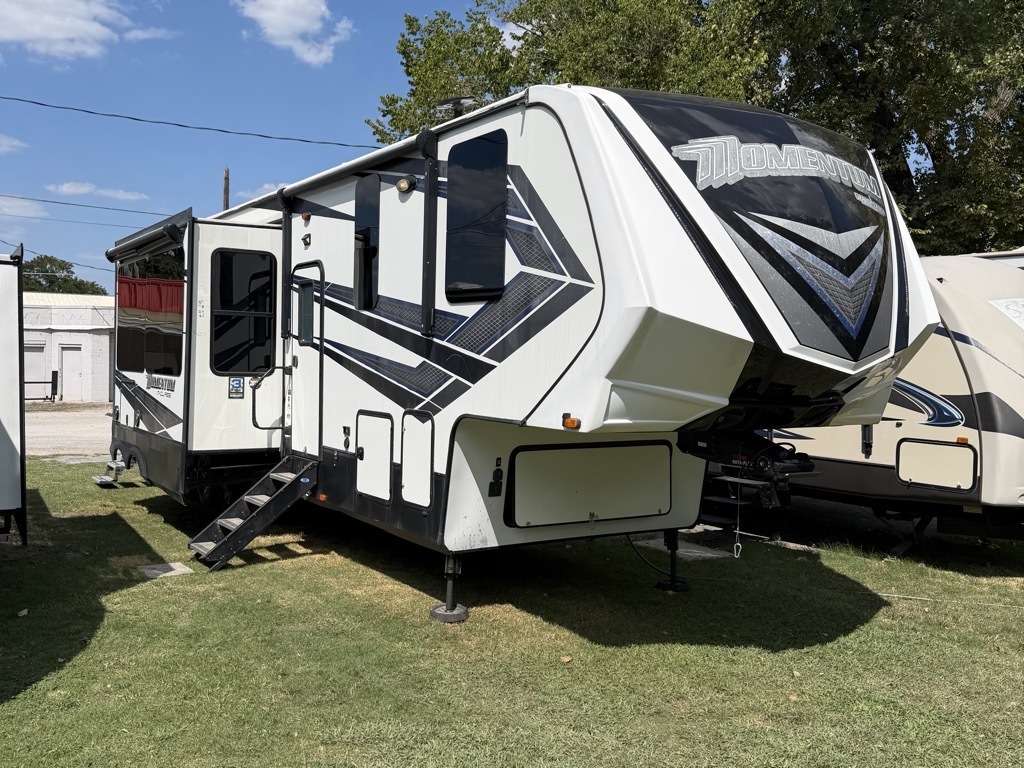 2018 Grand Design MOMENTUM M-CLASS 394M Fifth Wheel Toy Hauler RV