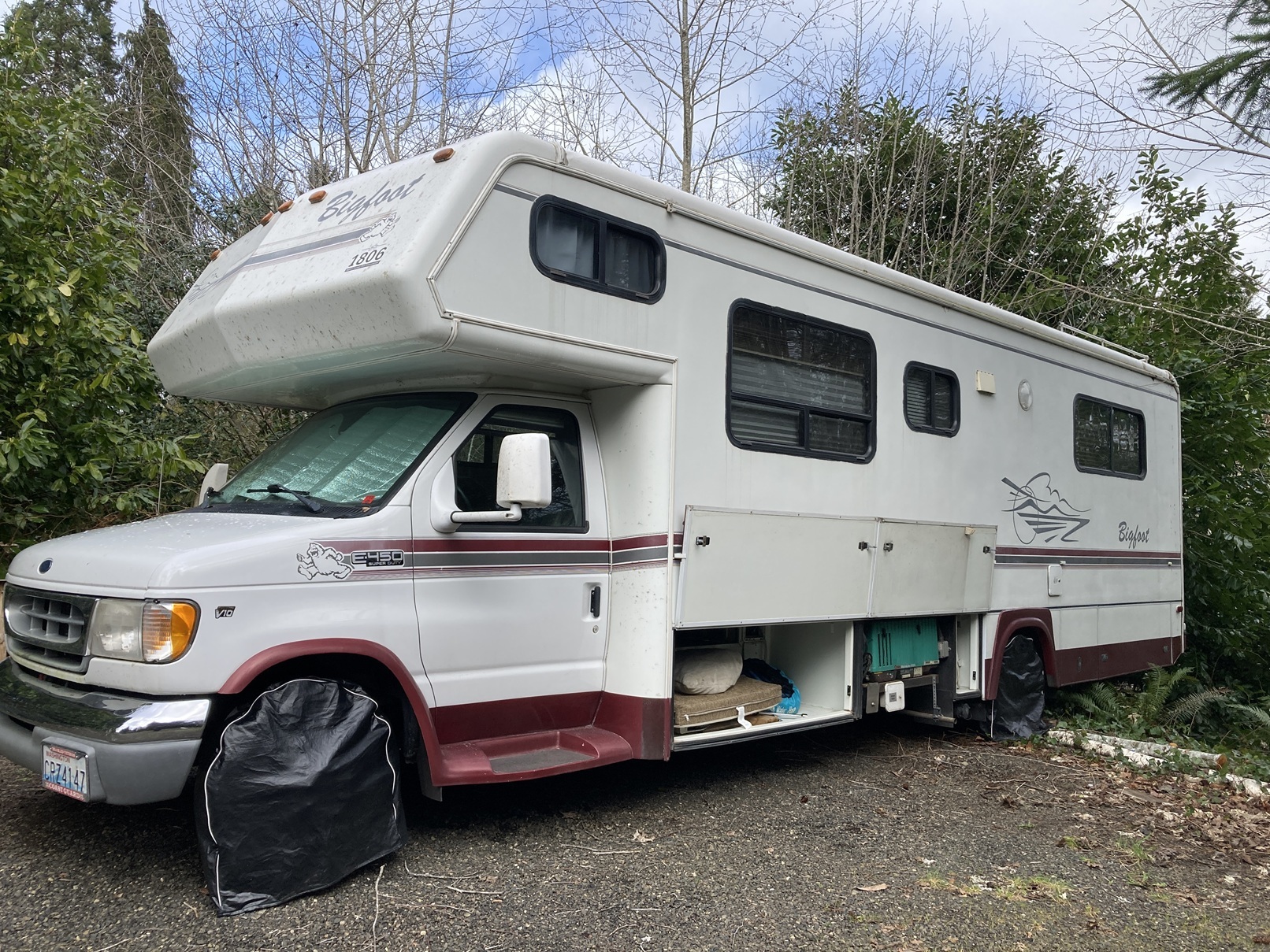 1999 Bigfoot 30MH29RQ in aberdeen WA