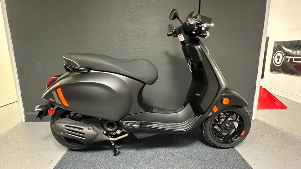 2024 Vespa SPRINT 50 S 50 S in Miami, FL