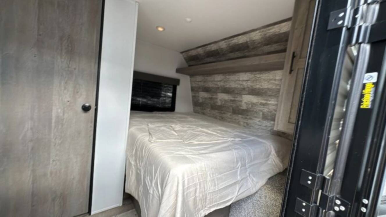 A photo of this 2021 Keystone Rv Springdale 1750RD
