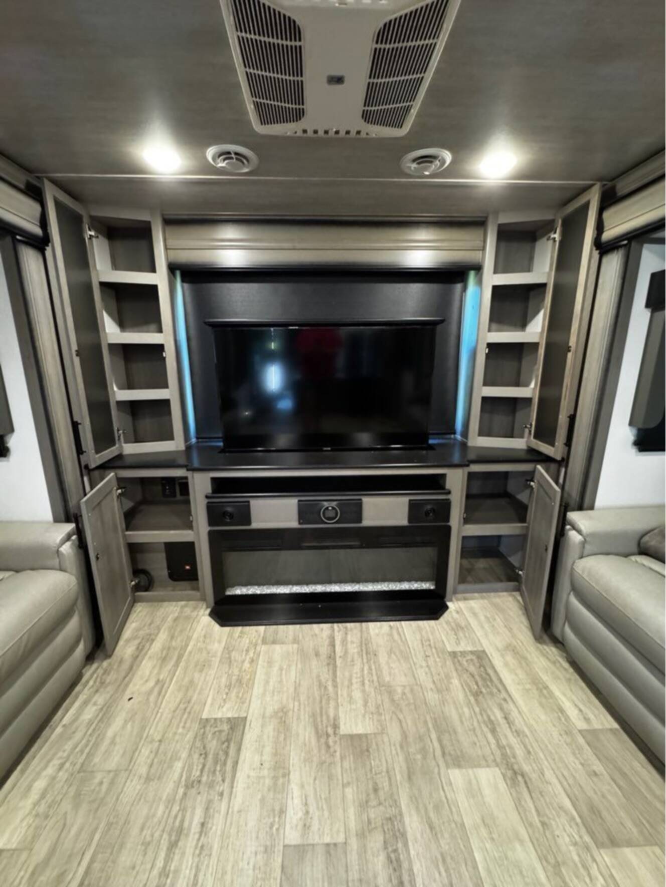 A photo of this 2022 Keystone Montana 3791RD
