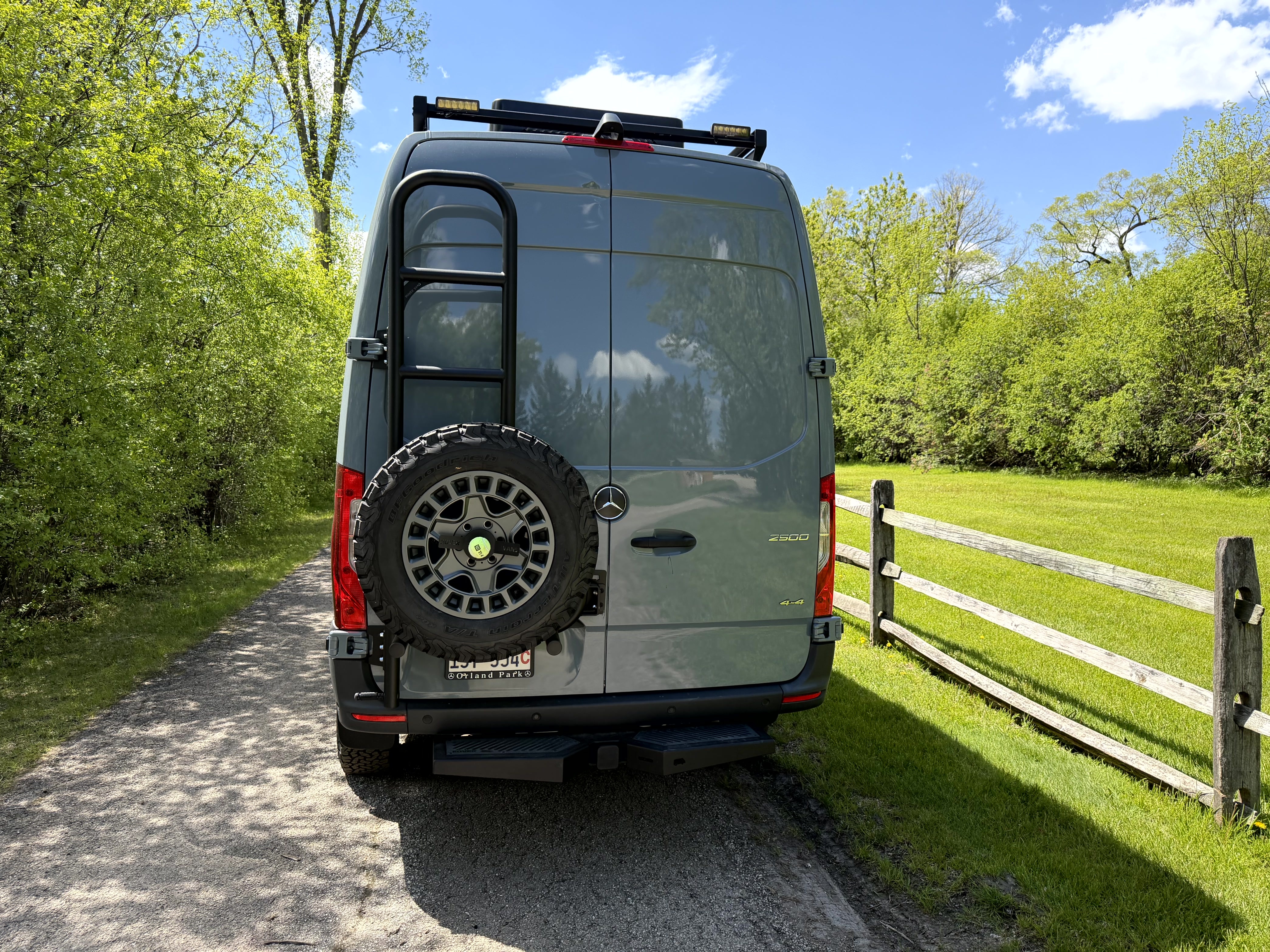 2022 Mercedes-Benz SPRINTER 2500 4X4 in wheeling IL
