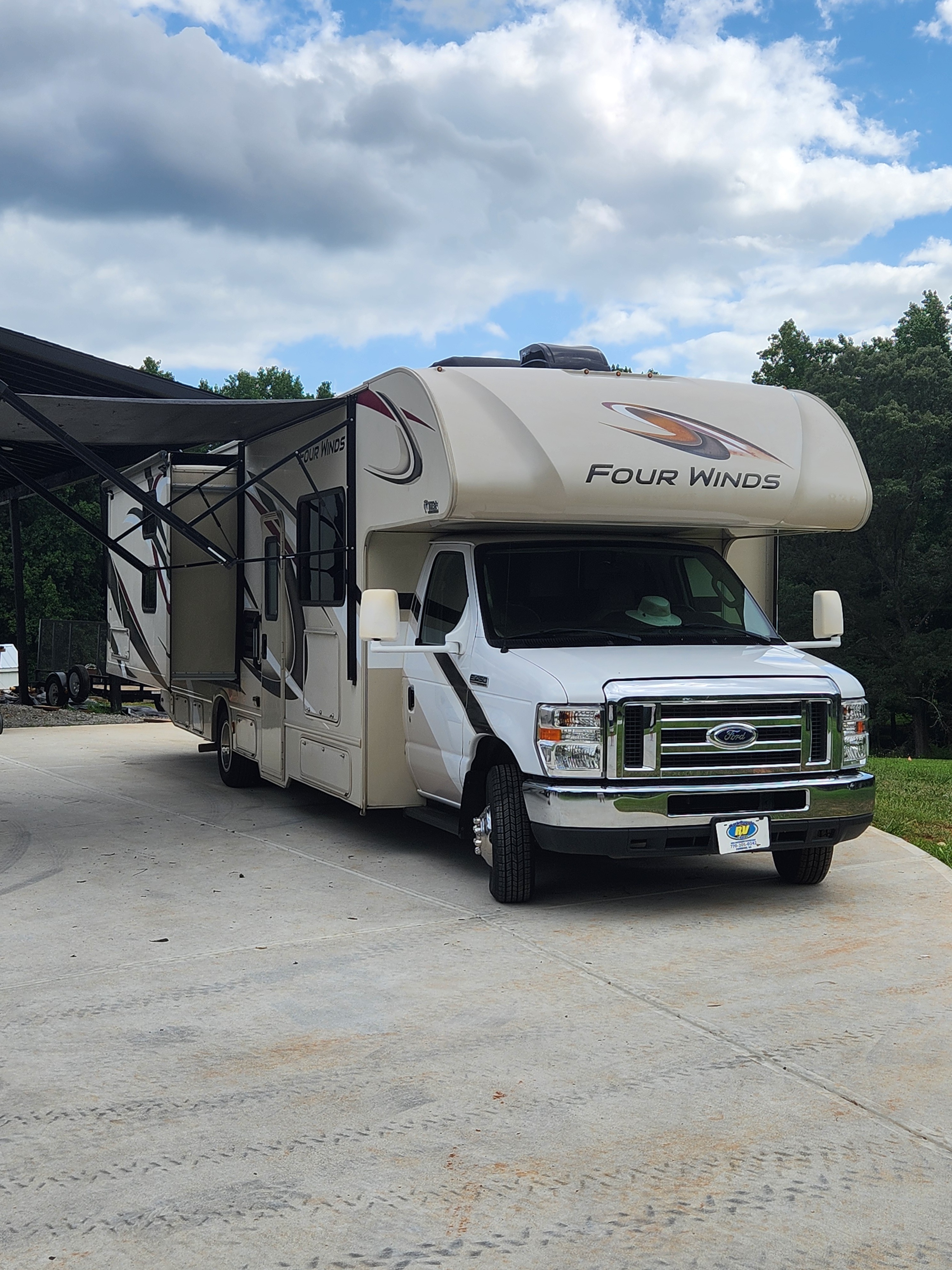 2019 Thor Motor Coach FOUR WINDS 30D RV