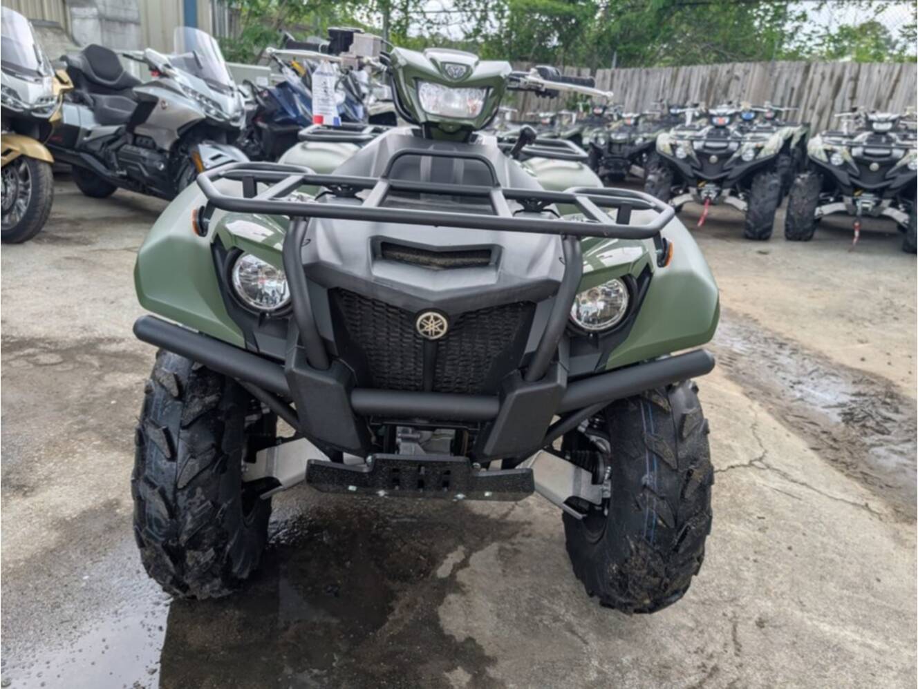 A photo of this 2025 Yamaha Kodiak 700 EPS