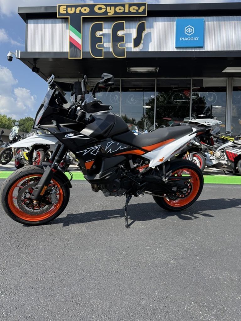 2024 KTM 890 SMT 890 in Charlotte, NC