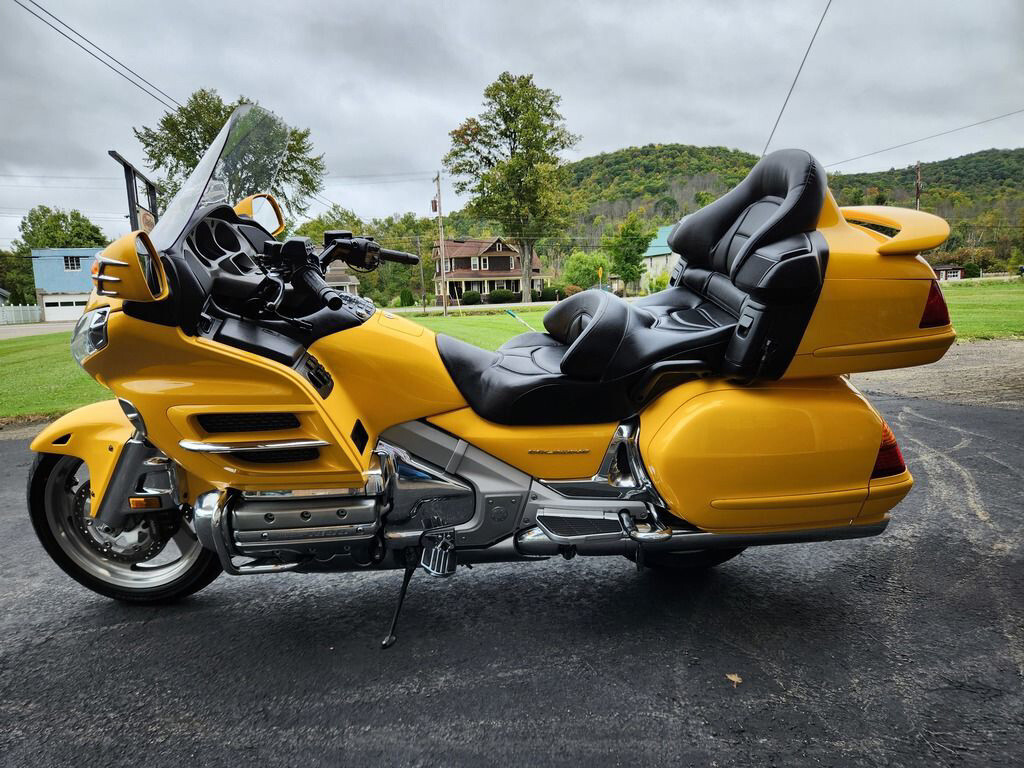 2002 Honda Gold Wing 1800 1800 in Bradford, PA