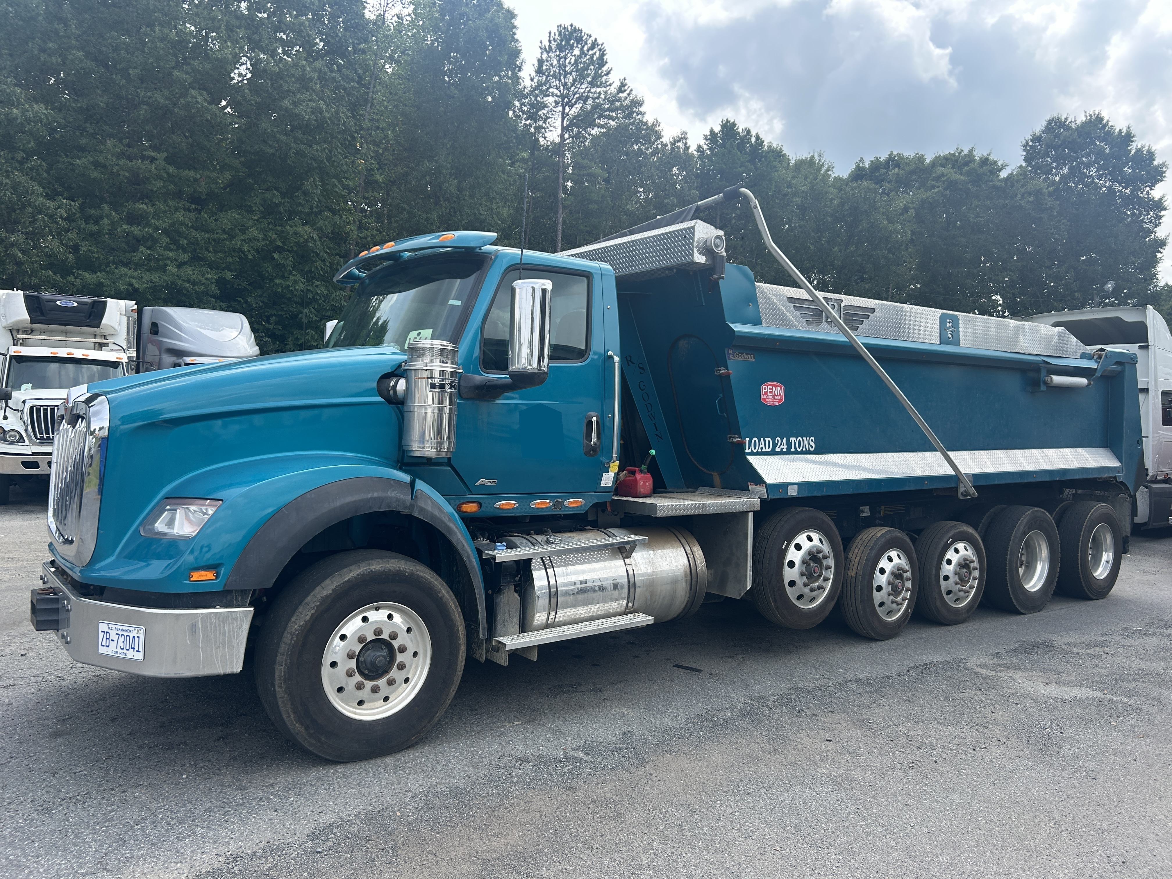 2023 International HX620 Servere Duty Quint Axle Dump Truck in Charlotte, NC