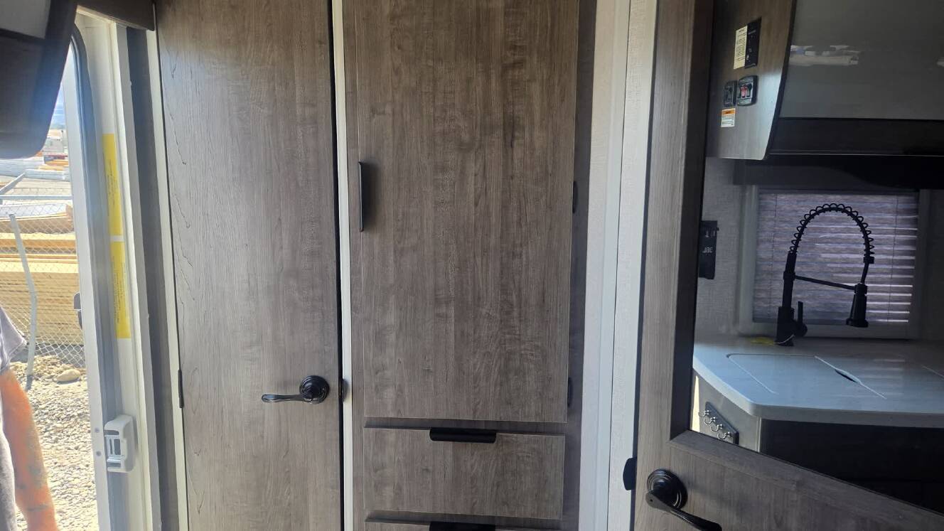 A photo of this 2024 Lance Camper Manufacturing 1685