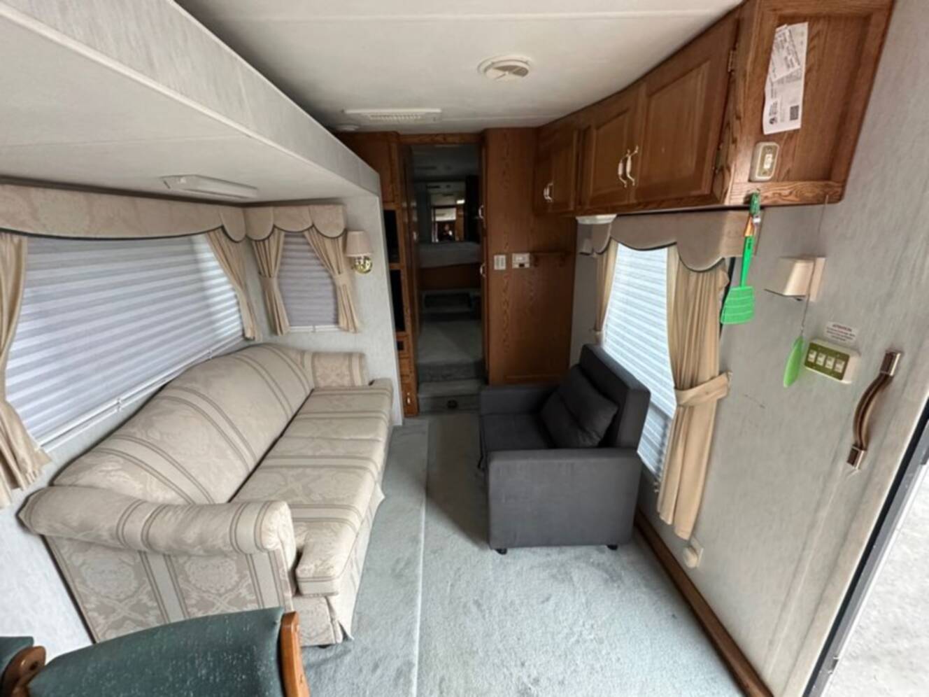 A photo of this 1997 Nu-Wa Hitchhiker 5TH
