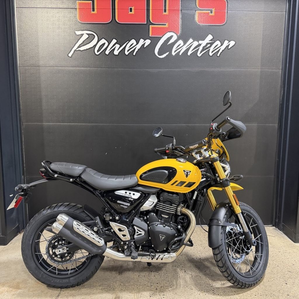 2026 Triumph Scrambler 400 XC Racing Yellow 400 XC in Reedsburg, WI