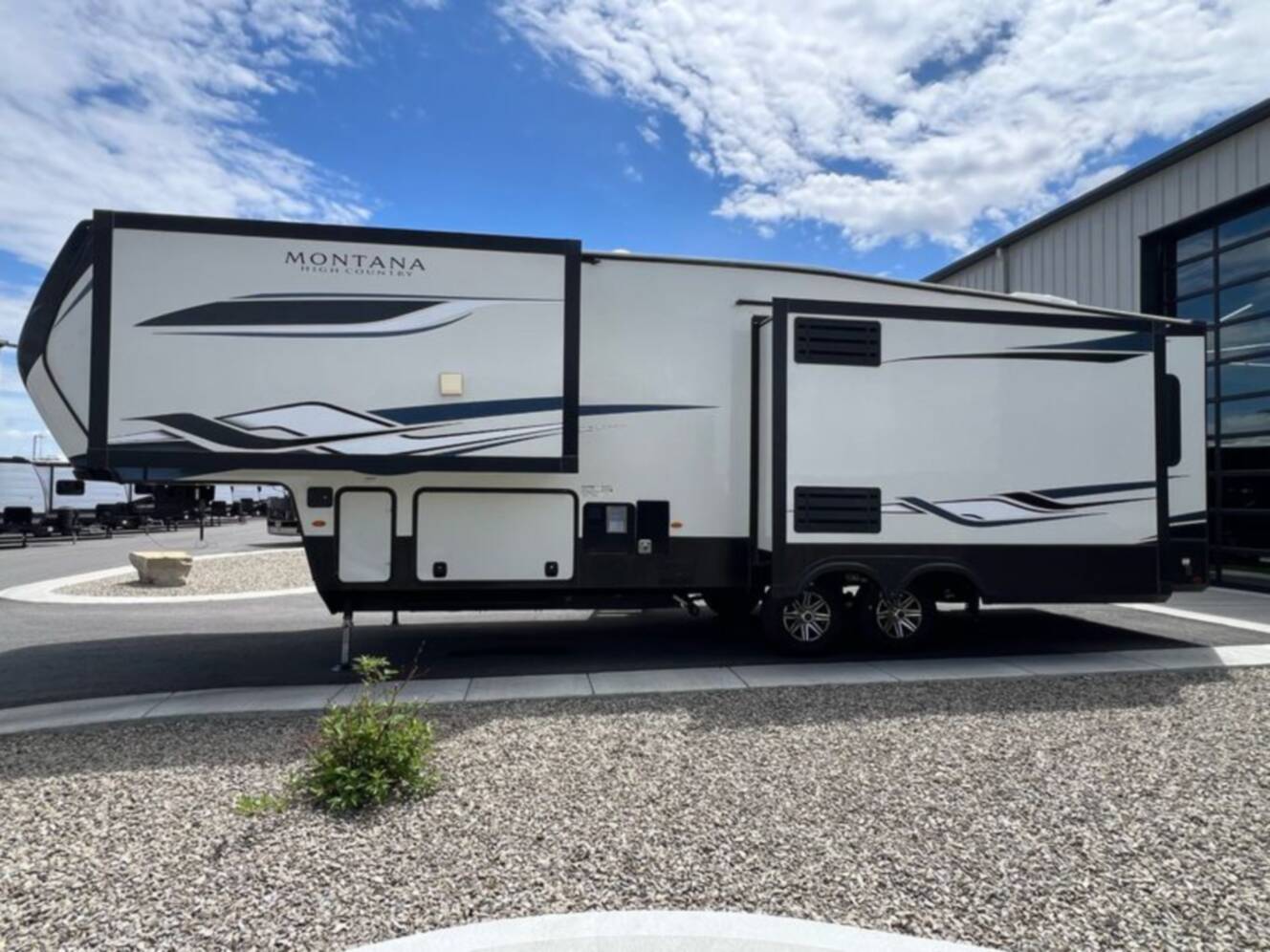 A photo of this 2023 Keystone Montana High Country 295RL