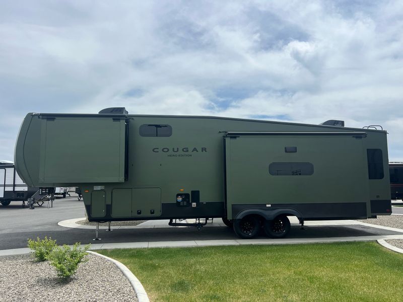 2025 Keystone Cougar 316RLS in billings MT