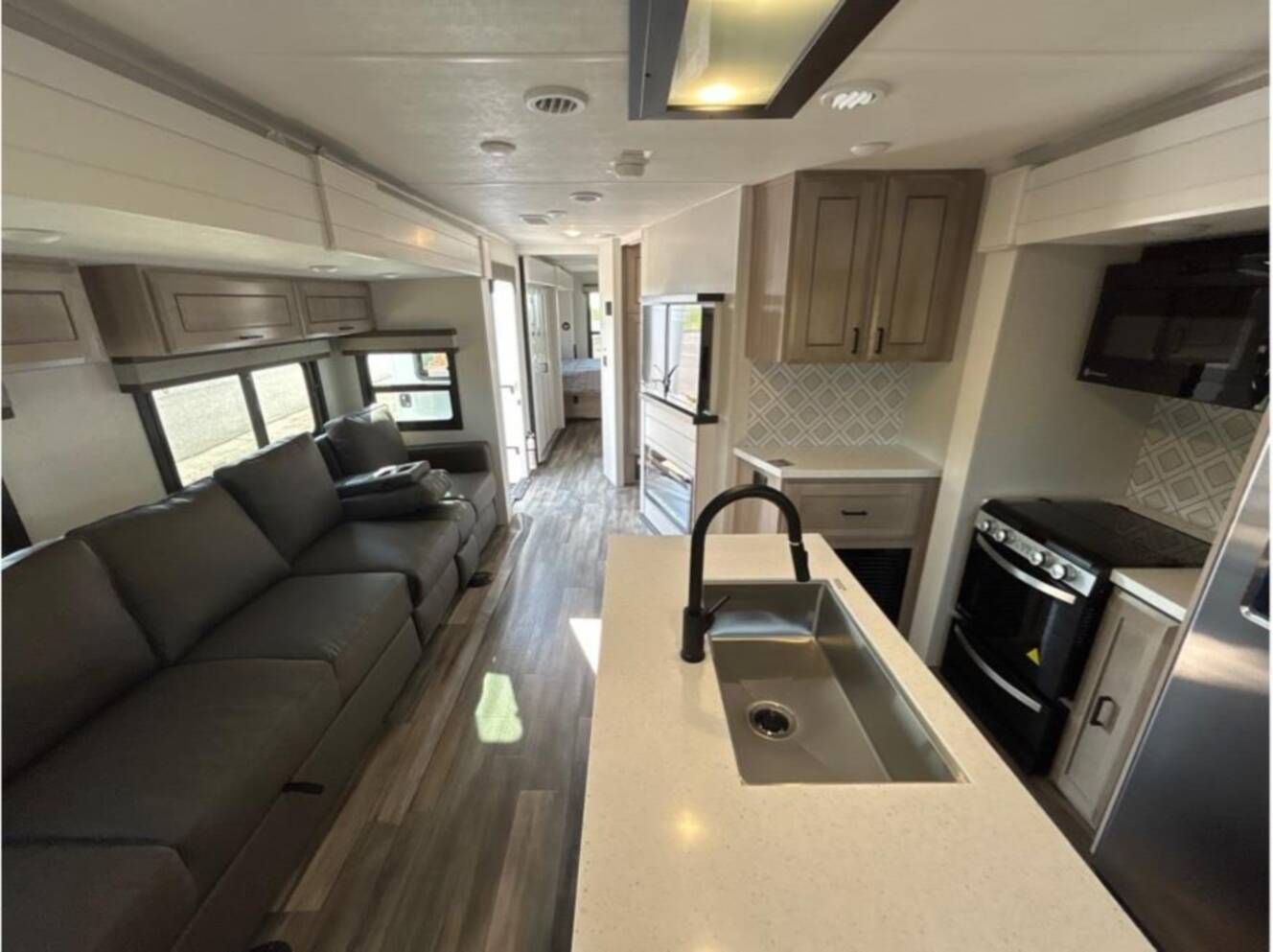 A photo of this 2026 Open Range Roamer 335RBS