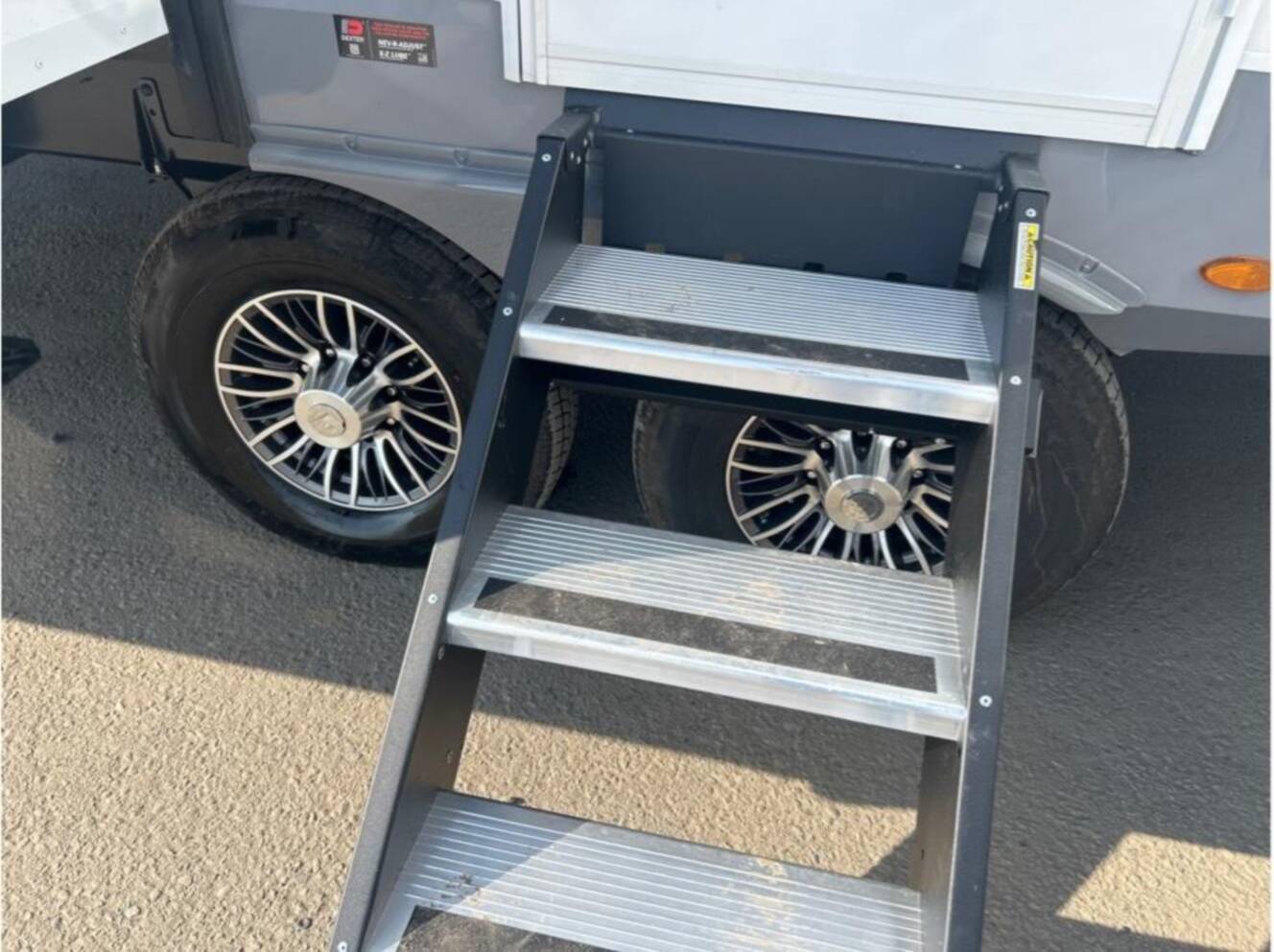 A photo of this 2026 Open Range Roamer 335RBS