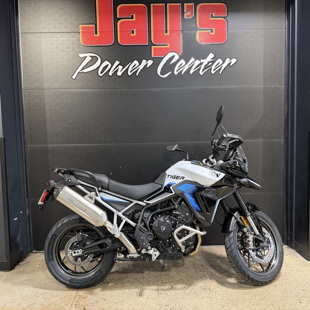2026 Triumph Tiger 900 Alpine Edition ALPINE EDITION in Reedsburg, WI