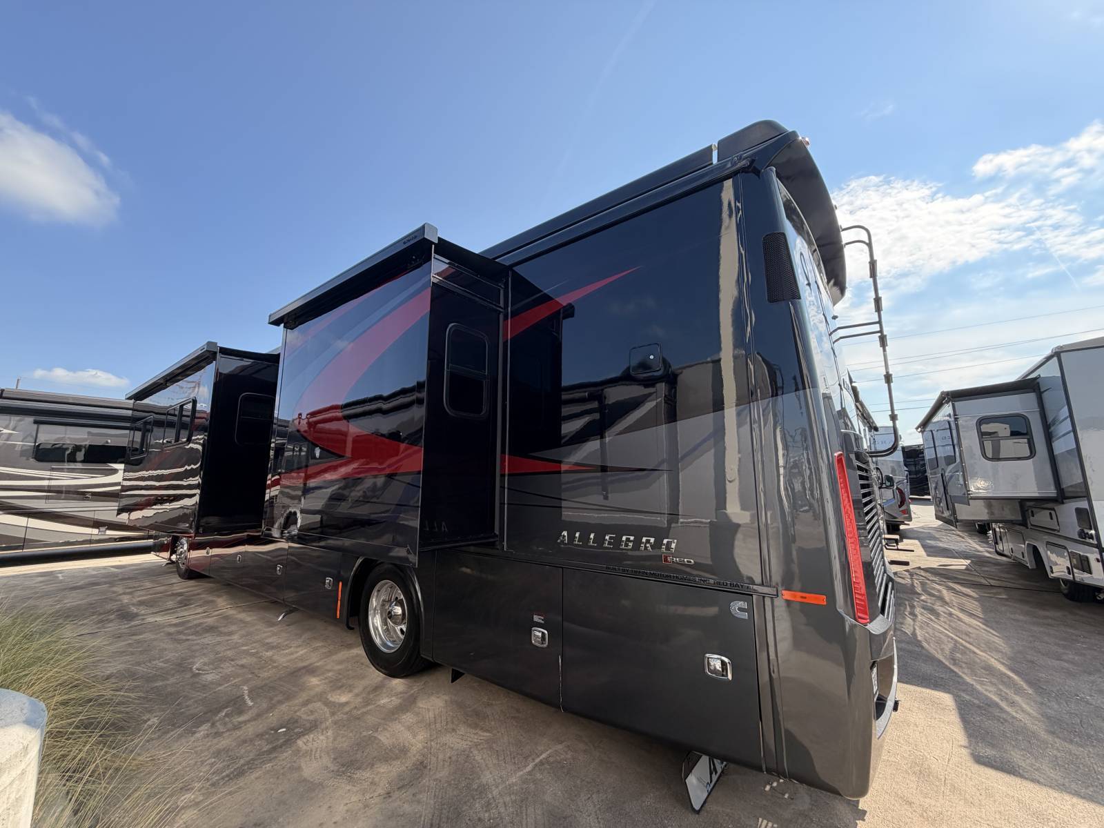 2022 Tiffin Motor Homes ALLEGRO RED 38KA in spring TX