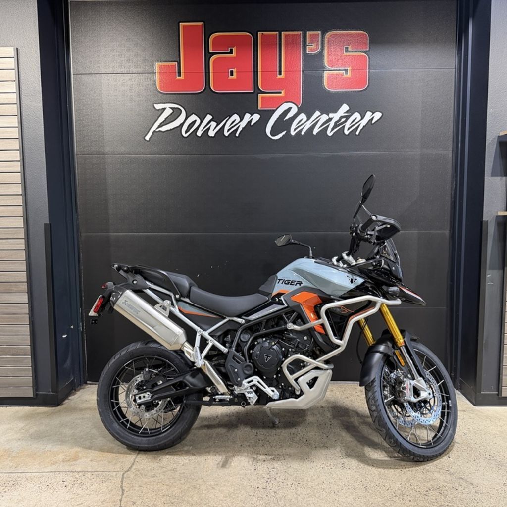 2026 Triumph Tiger 900 Desert Edition DESERT EDITION in Reedsburg, WI
