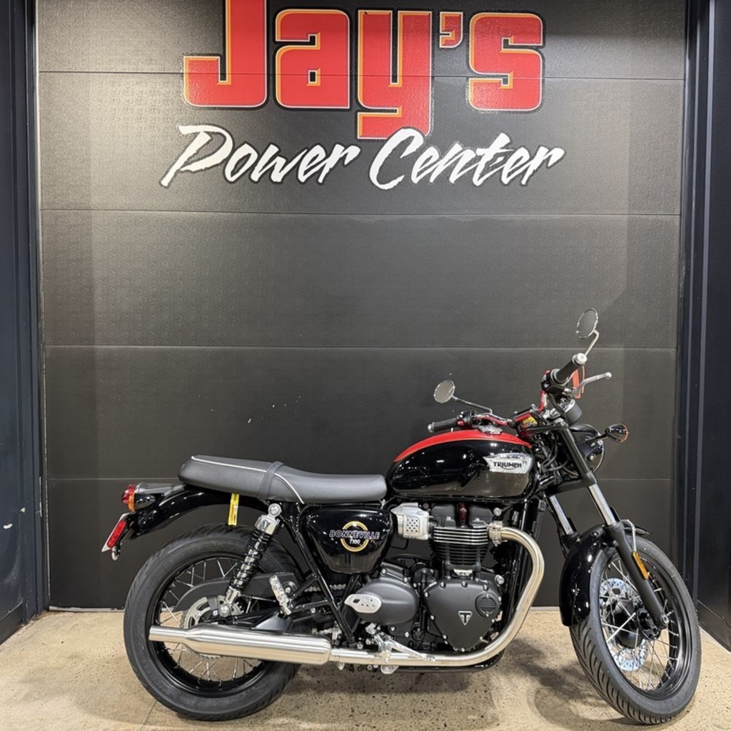 2026 Triumph BONNEVILLE T100 BASE T100 in Reedsburg, WI