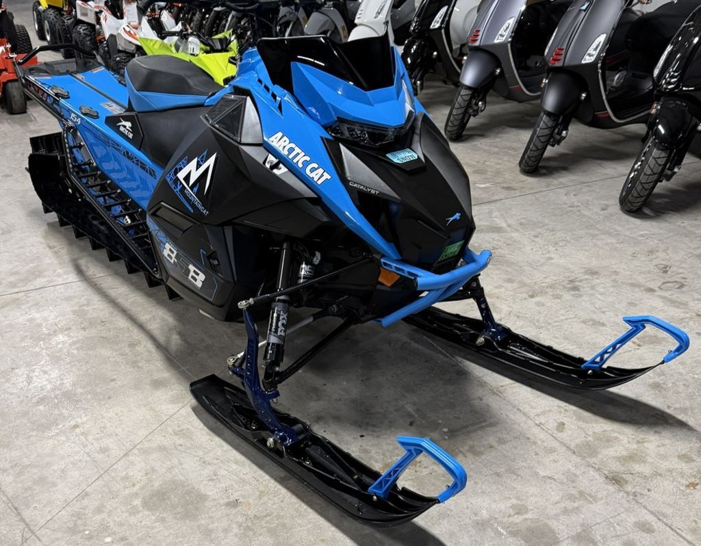 2025 Arctic Cat® M 858 Mountain Cat Alpha One 154"/3.00" Manual 165 3.0 AWS W/ATAC ES in francis creek WI