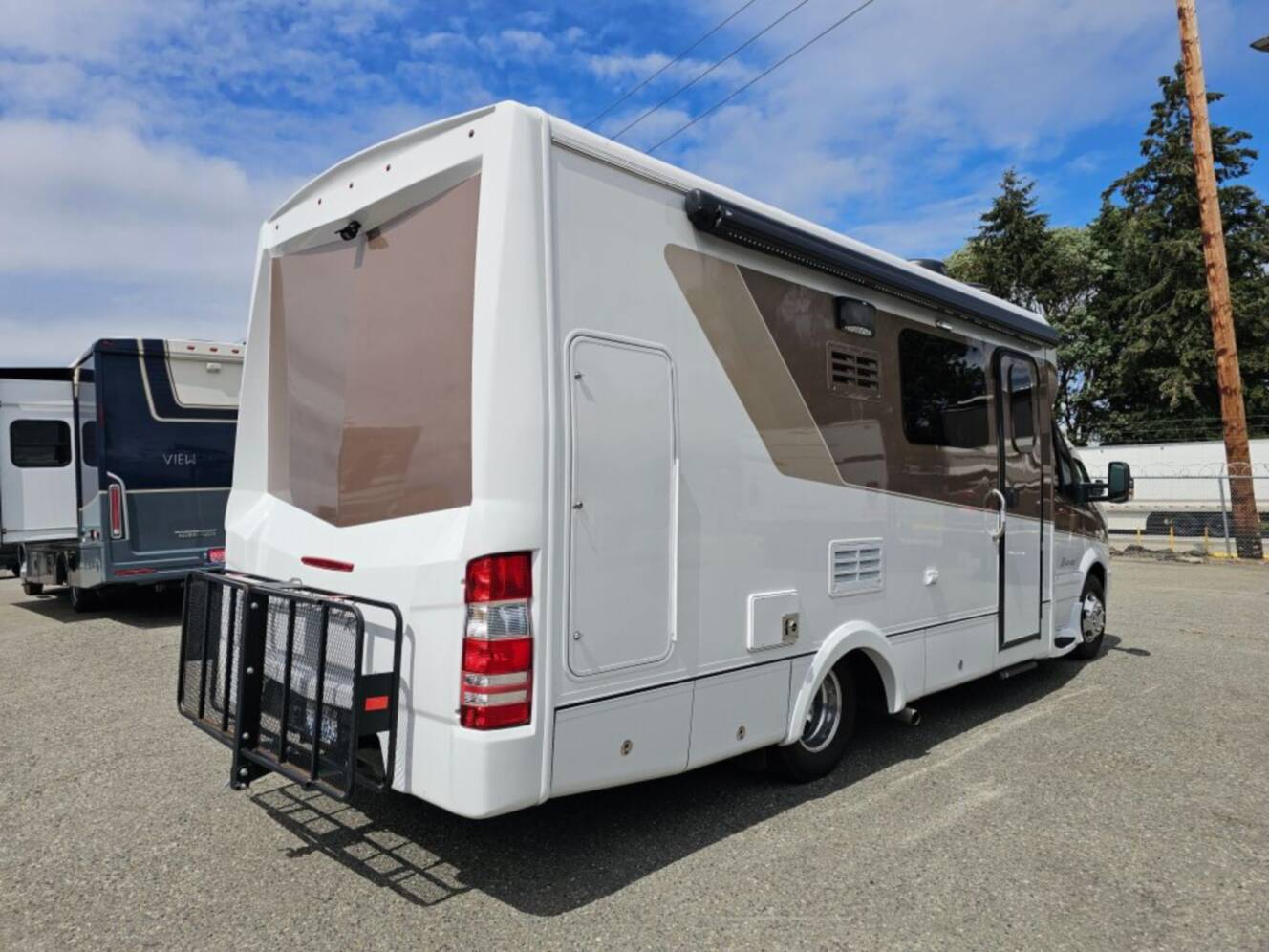 A photo of this 2019 Regency Rv Ultra Brougham 25MB