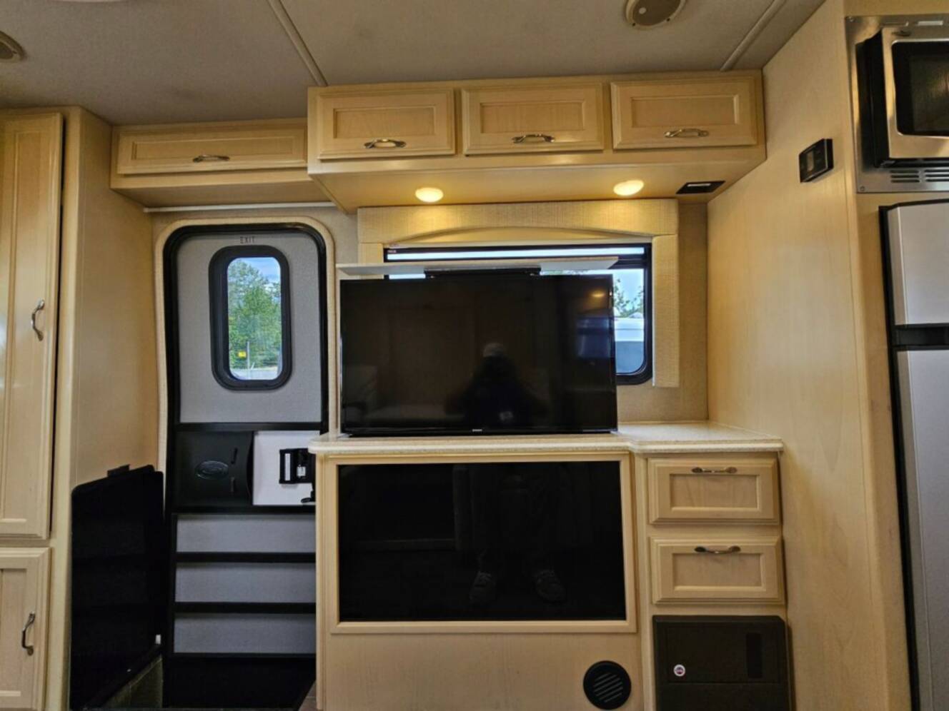 A photo of this 2019 Regency Rv Ultra Brougham 25MB