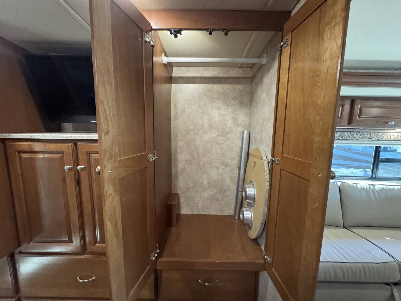 A photo of this 2019 Winnebago Adventurer 35F