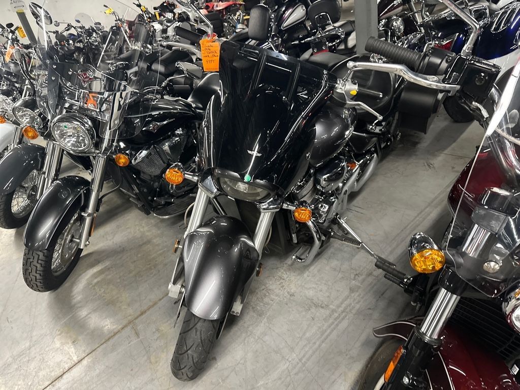 2013 Suzuki Boulevard M90 M90 in Augusta, ME