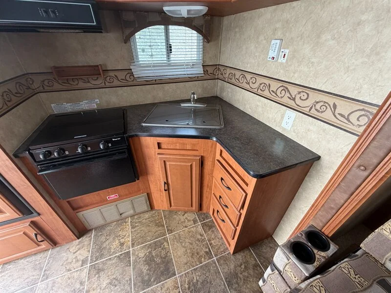 2010 Forest River Salem 25RKS