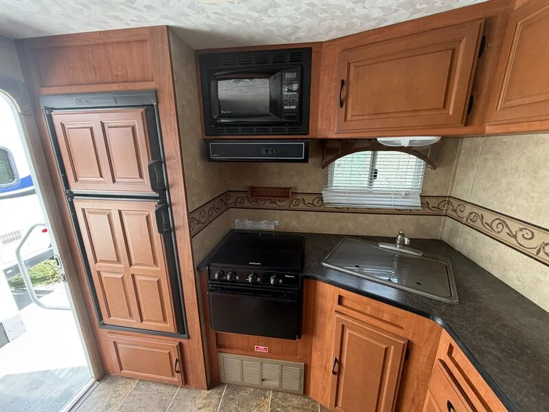 2010 Forest River Salem 25RKS