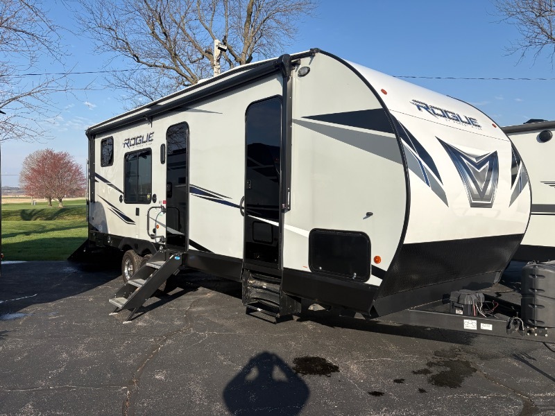 2022 Forest River Vengeance Rogue 25V in rockford IL