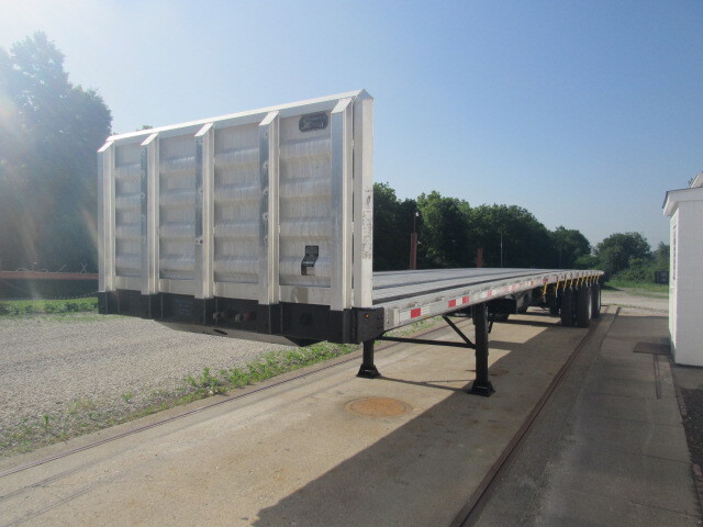 2015 GREAT DANE 48 X 102 Aluminum Combo Moffett Trailer in Grabill, IN