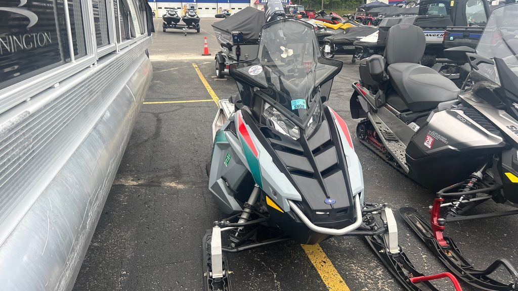 2024 Polaris® Indy EVO 550 Snowmobile snowmobile