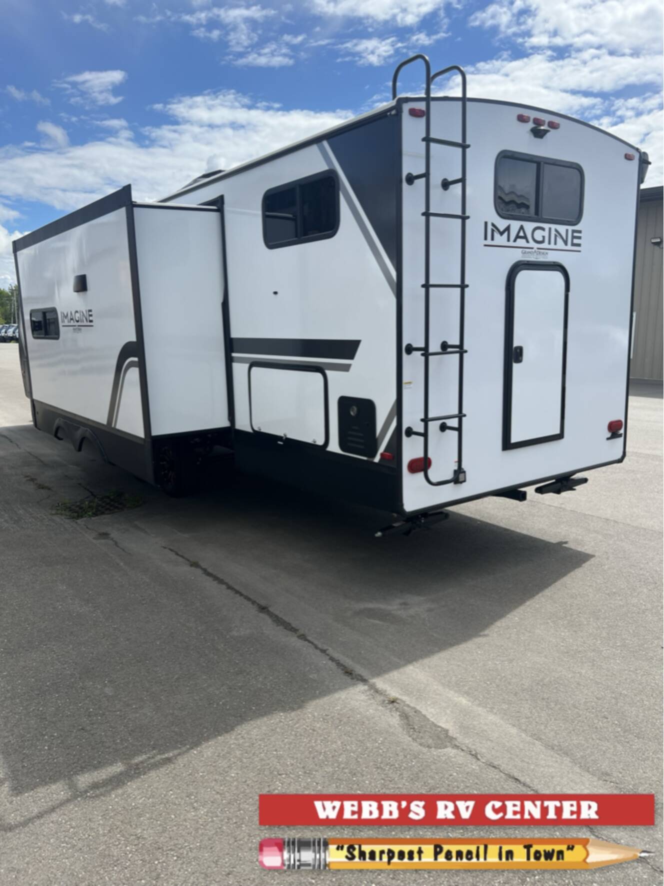 A photo of this 2026 Grand Design Imagine 3210BH