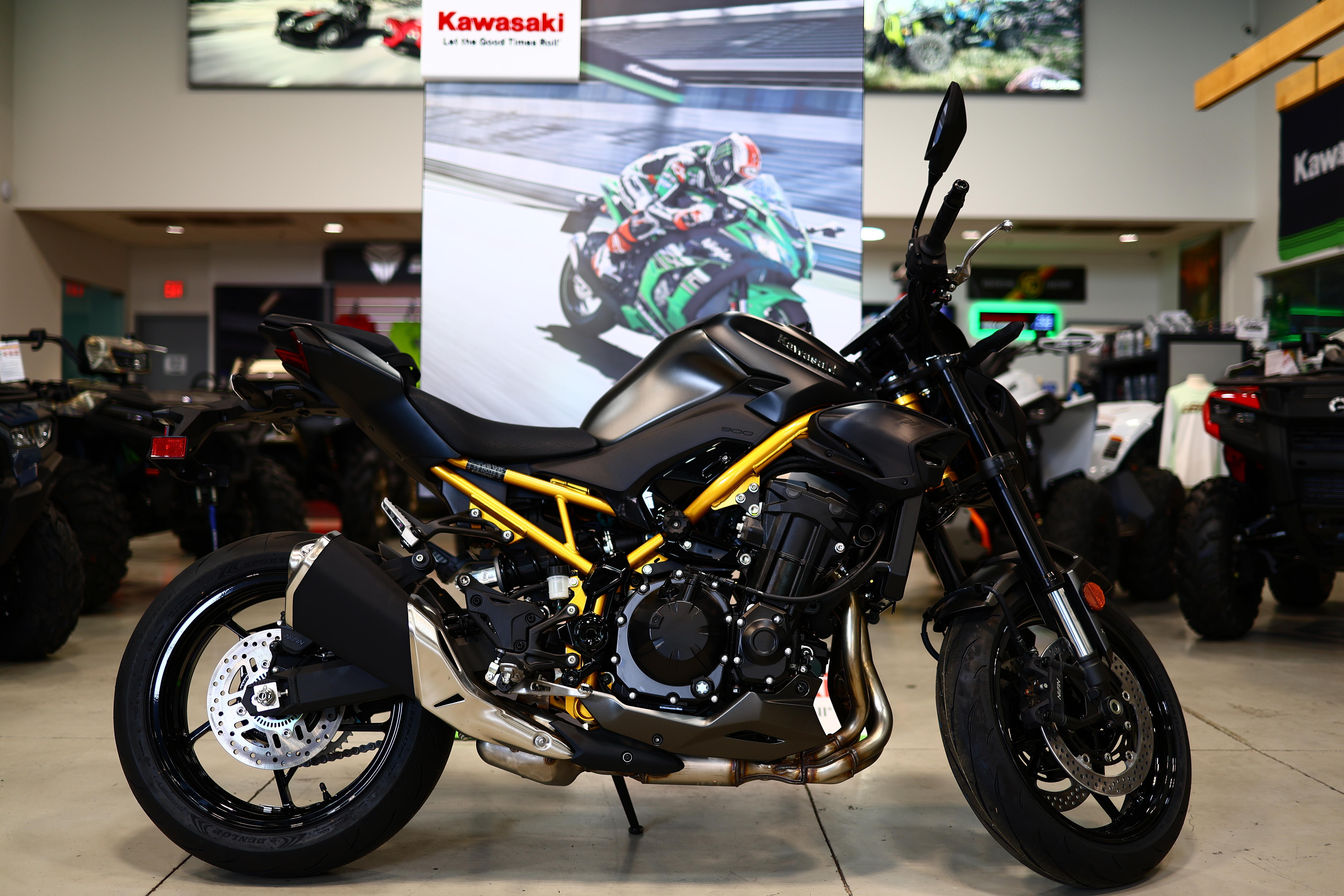 2026 Kawasaki Z900 ABS Metallic Matte Graphenesteel GrayMetallic Flat ABS in Laredo, TX