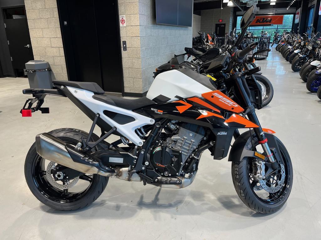 2027 KTM 990 DUKE 990 in Purcellville, VA