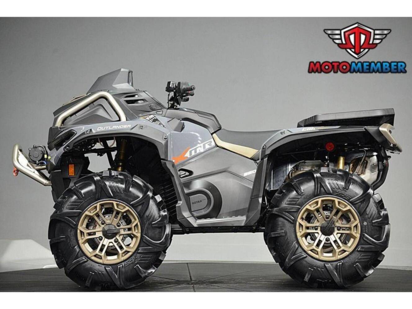 A photo of this 2026 Can-Am Outlander X mr 850 Granite Grey