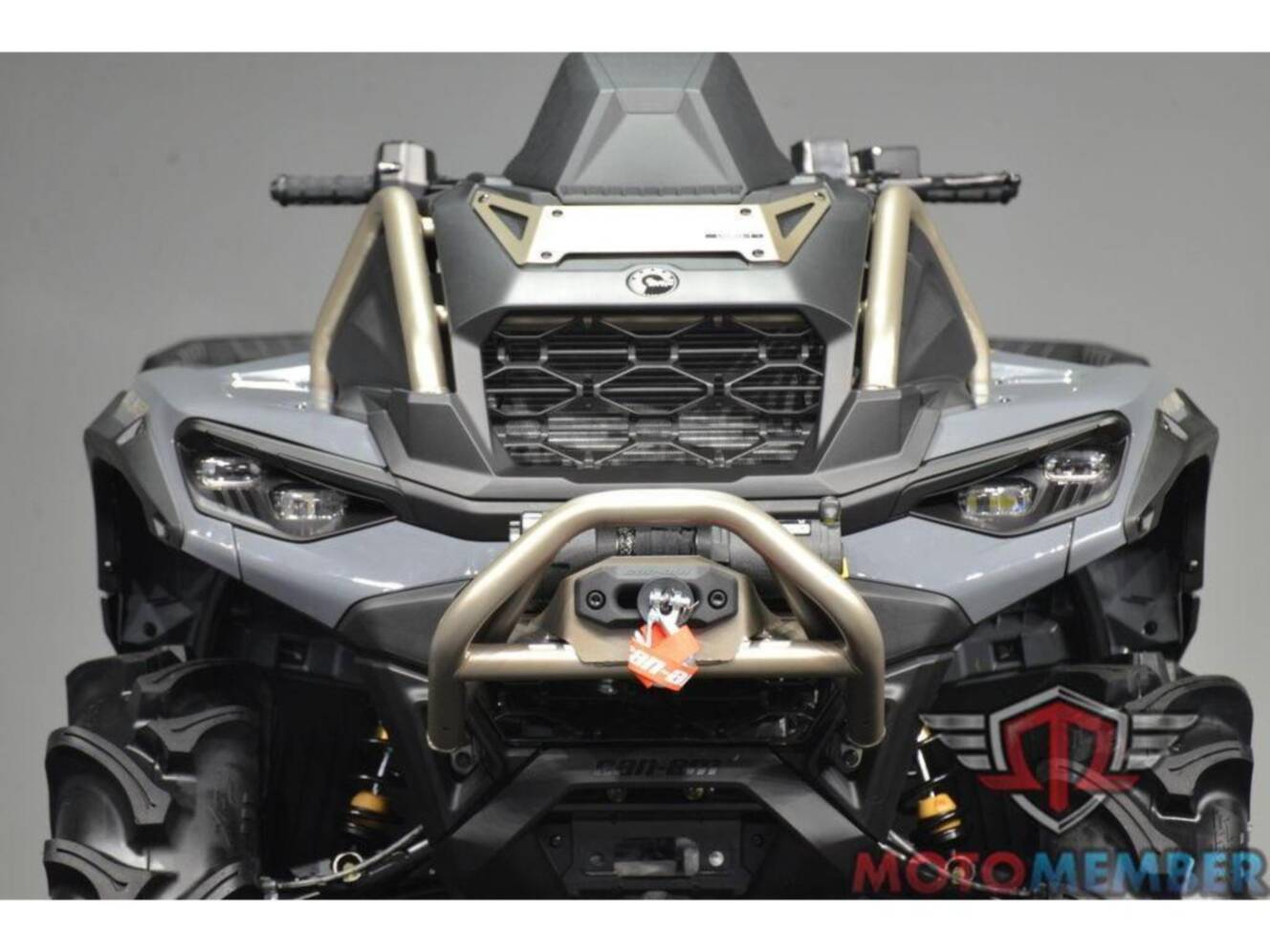 A photo of this 2026 Can-Am Outlander X mr 850 Granite Grey