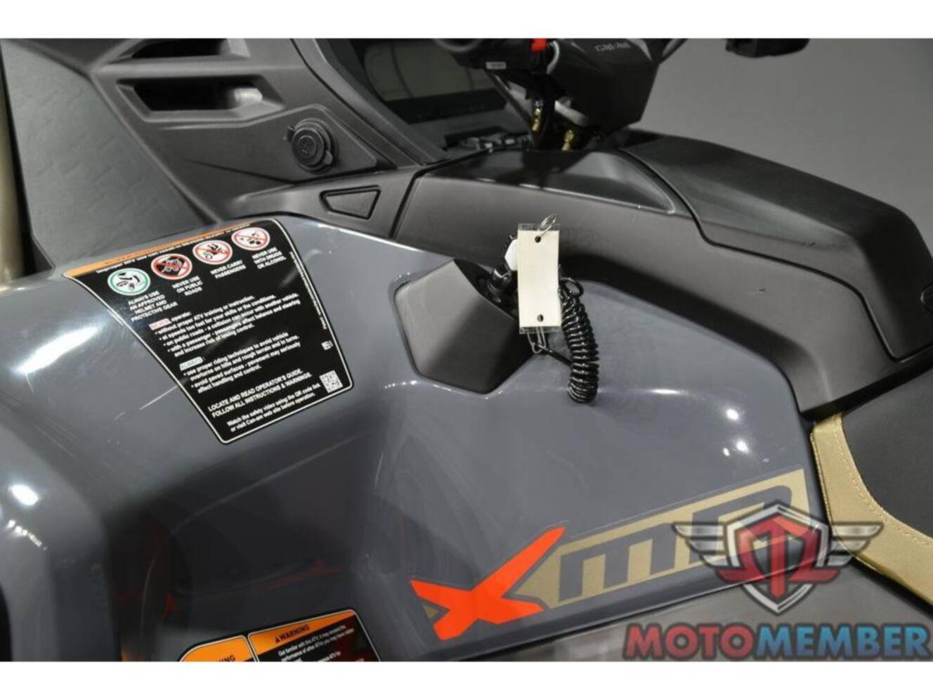 A photo of this 2026 Can-Am Outlander X mr 850 Granite Grey