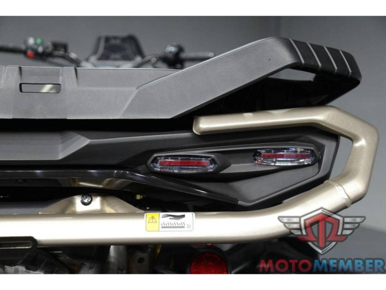 A photo of this 2026 Can-Am Outlander X mr 850 Granite Grey